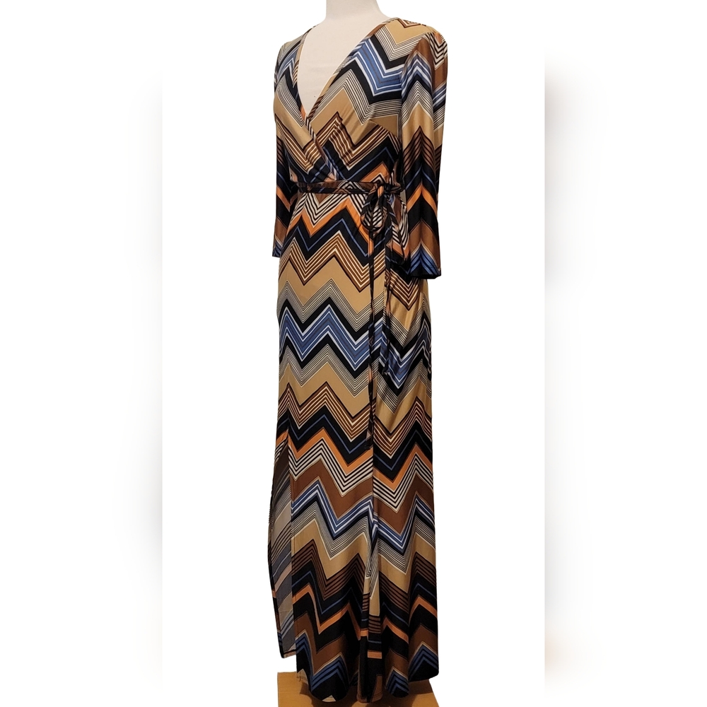 Venus Chevron Bodycon Belted Slit Maxi Dress - Picture 3 of 10